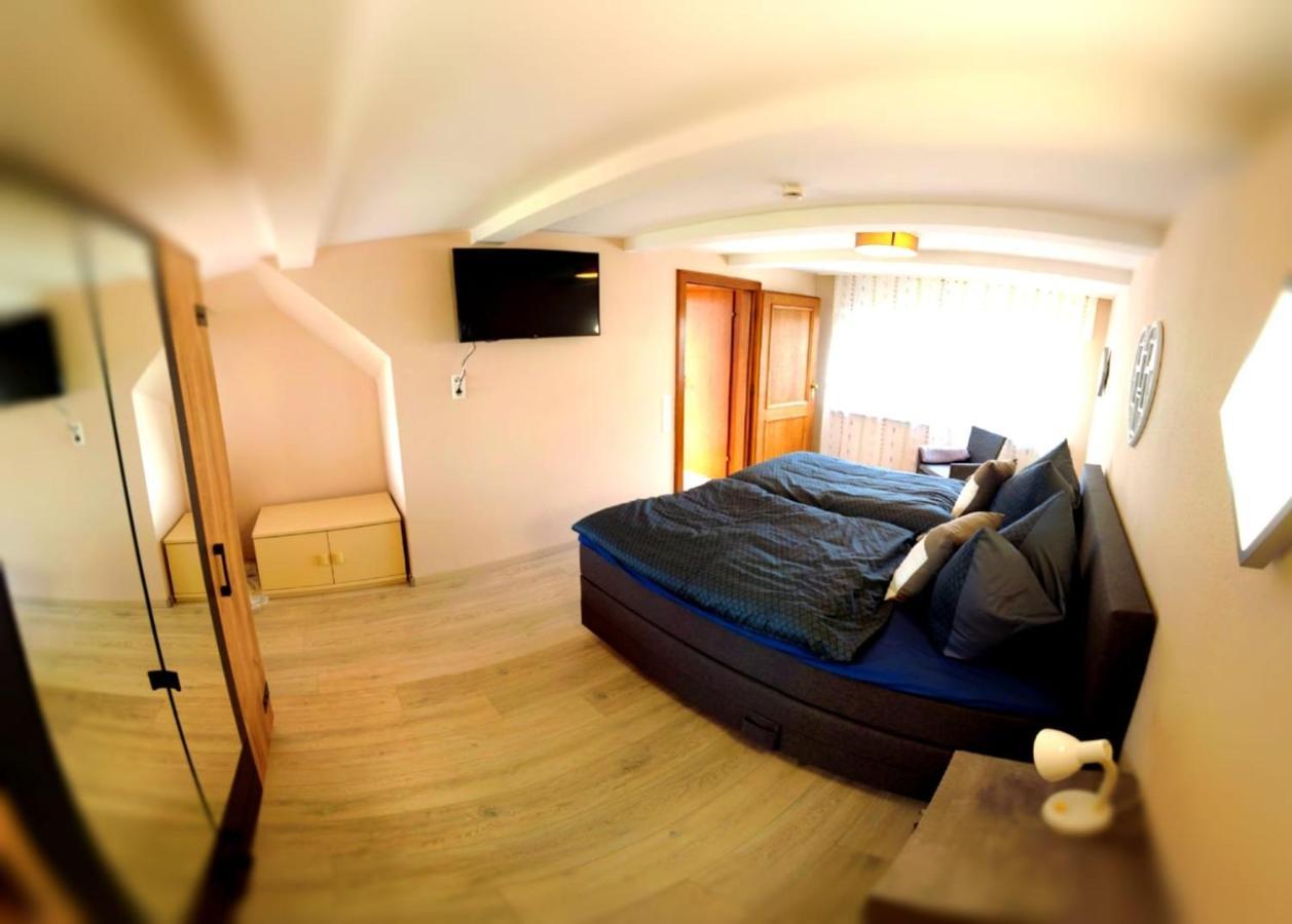 Ferienhaus Zum Hochstein Ettringen  Екстер'єр фото
